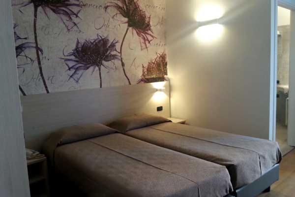 Hotel Italy บิบิโอเน ภายนอก รูปภาพ