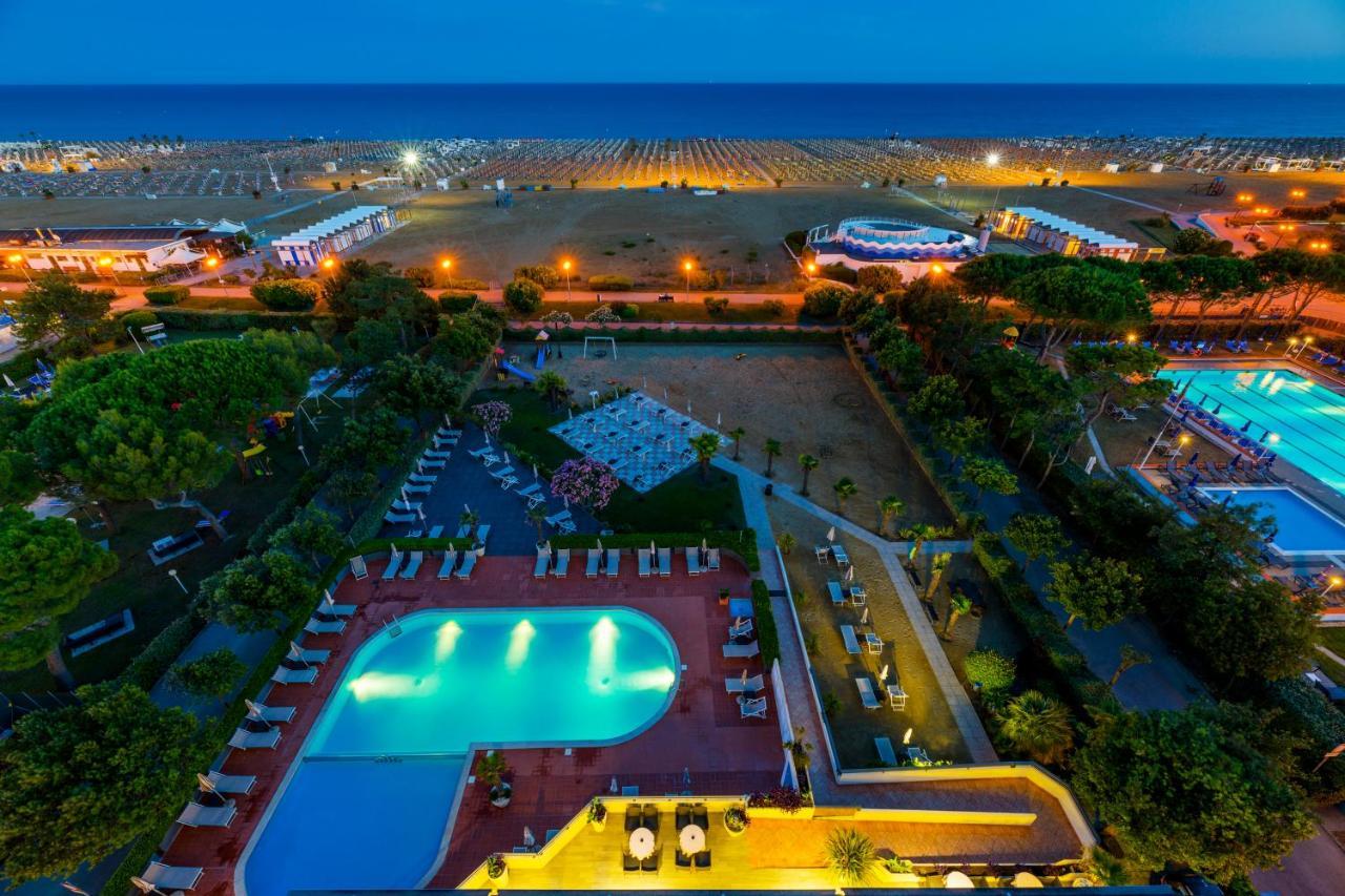Hotel Italy บิบิโอเน ภายนอก รูปภาพ
