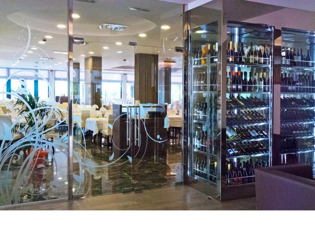 Hotel Italy บิบิโอเน ภายนอก รูปภาพ