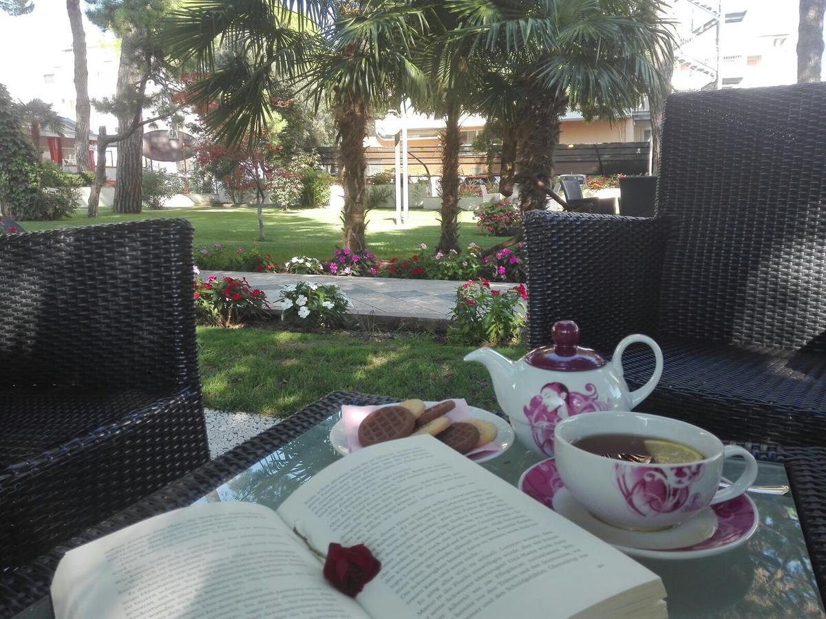 Hotel Italy บิบิโอเน ภายนอก รูปภาพ