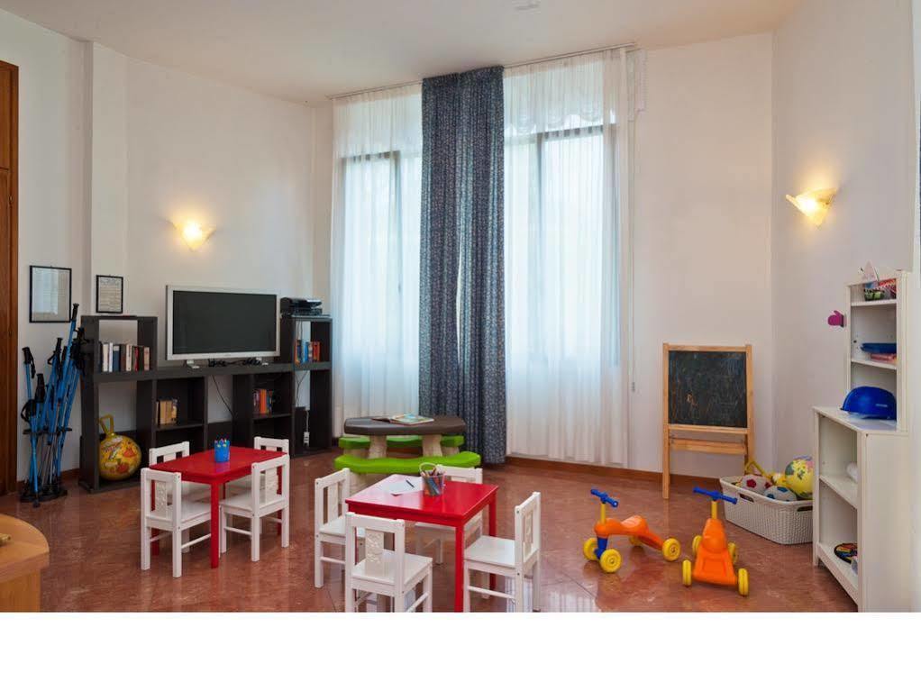 Hotel Italy บิบิโอเน ภายนอก รูปภาพ